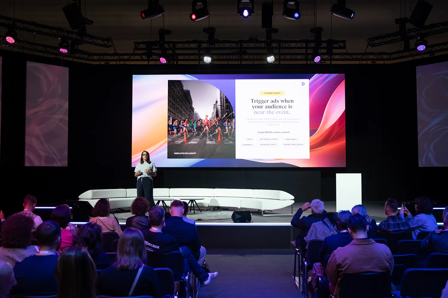 Präsentation zu Programmatic DOOH im Event-Kontext.