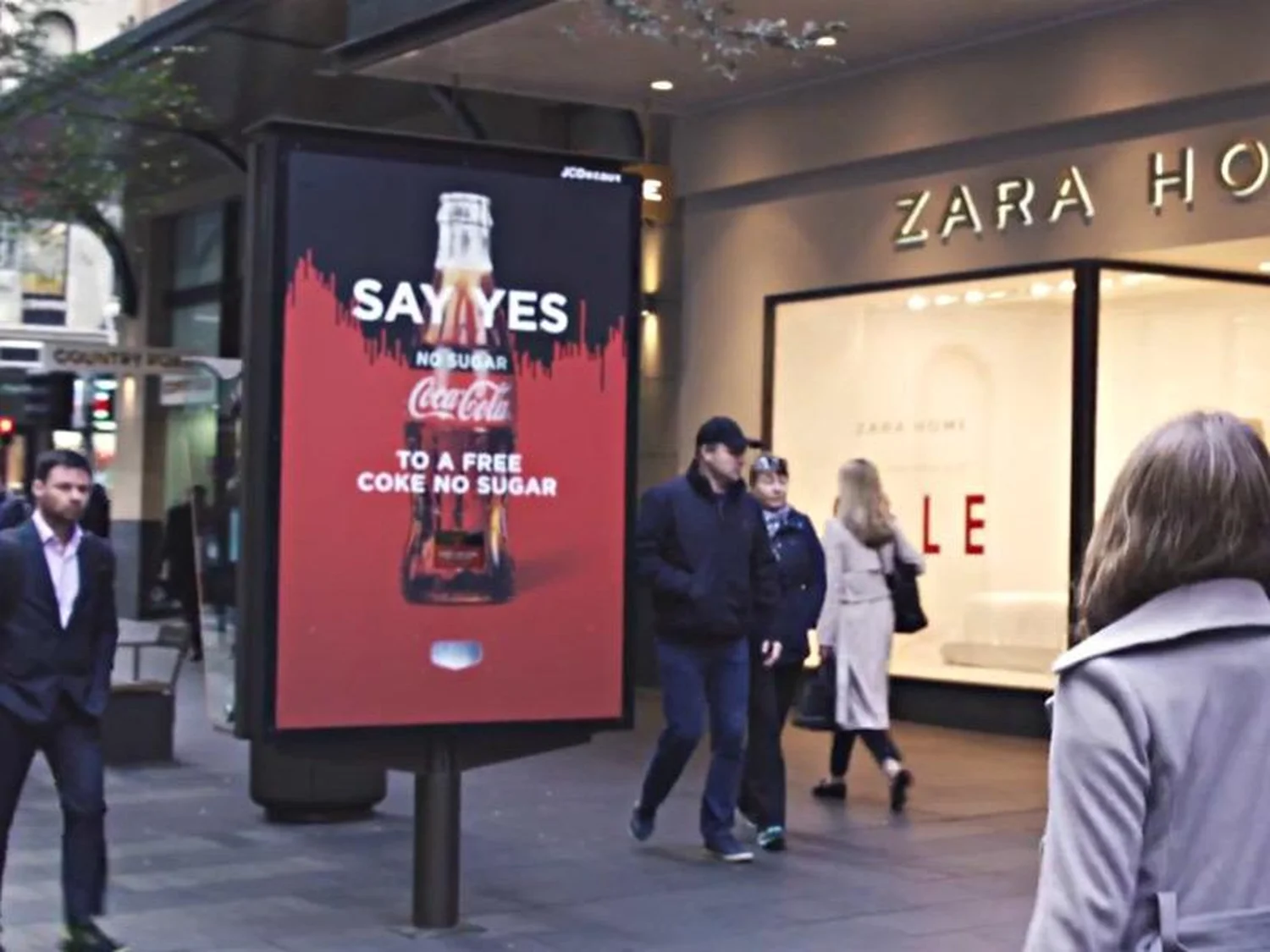 australien-coca-cola-say-yes-1.webp