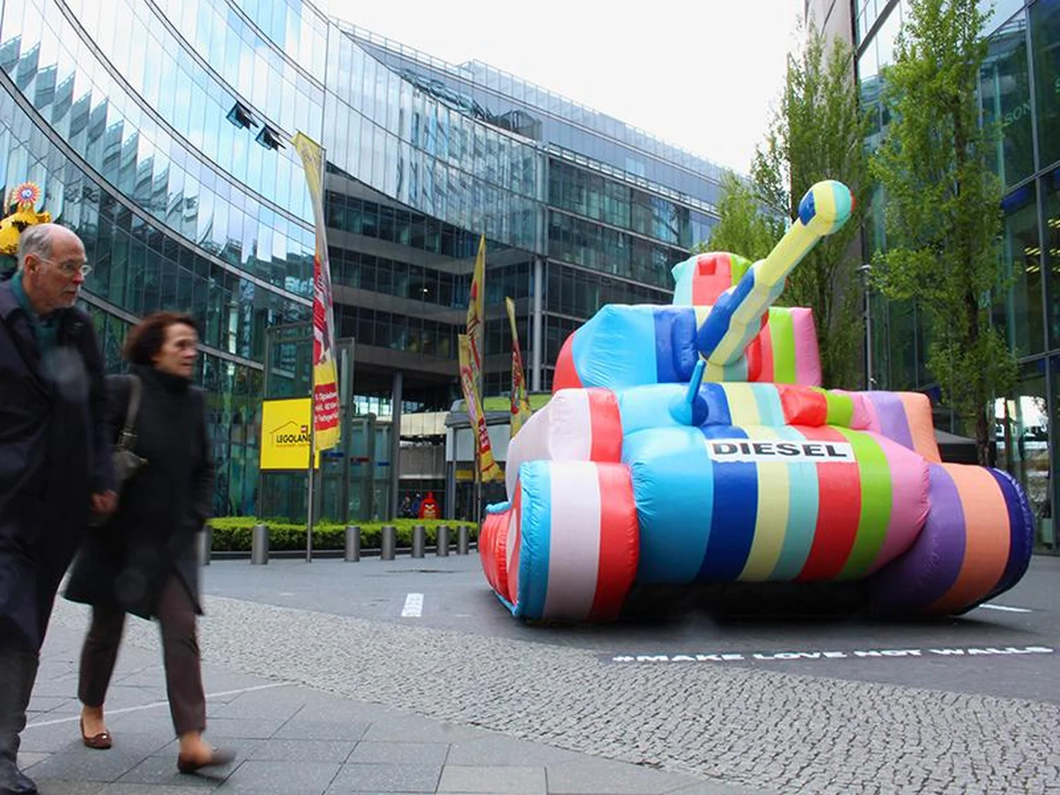 berlin-diesel-love-tank-promotion-1.webp