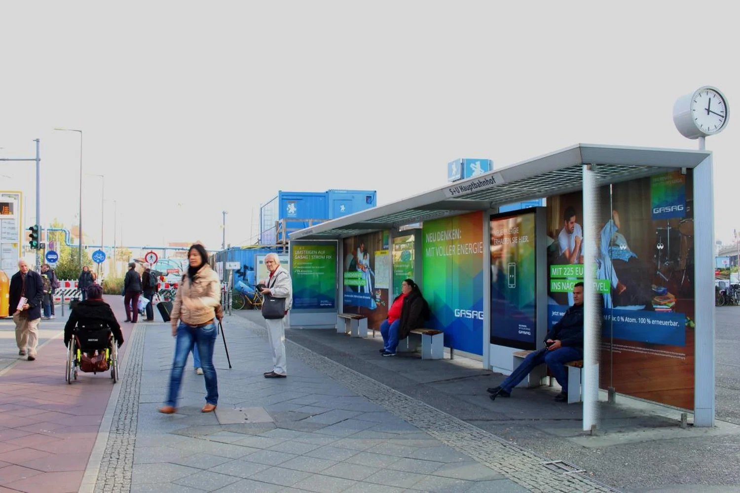 berlin-gasag_ladestation-smartphones-aufladen-5.webp