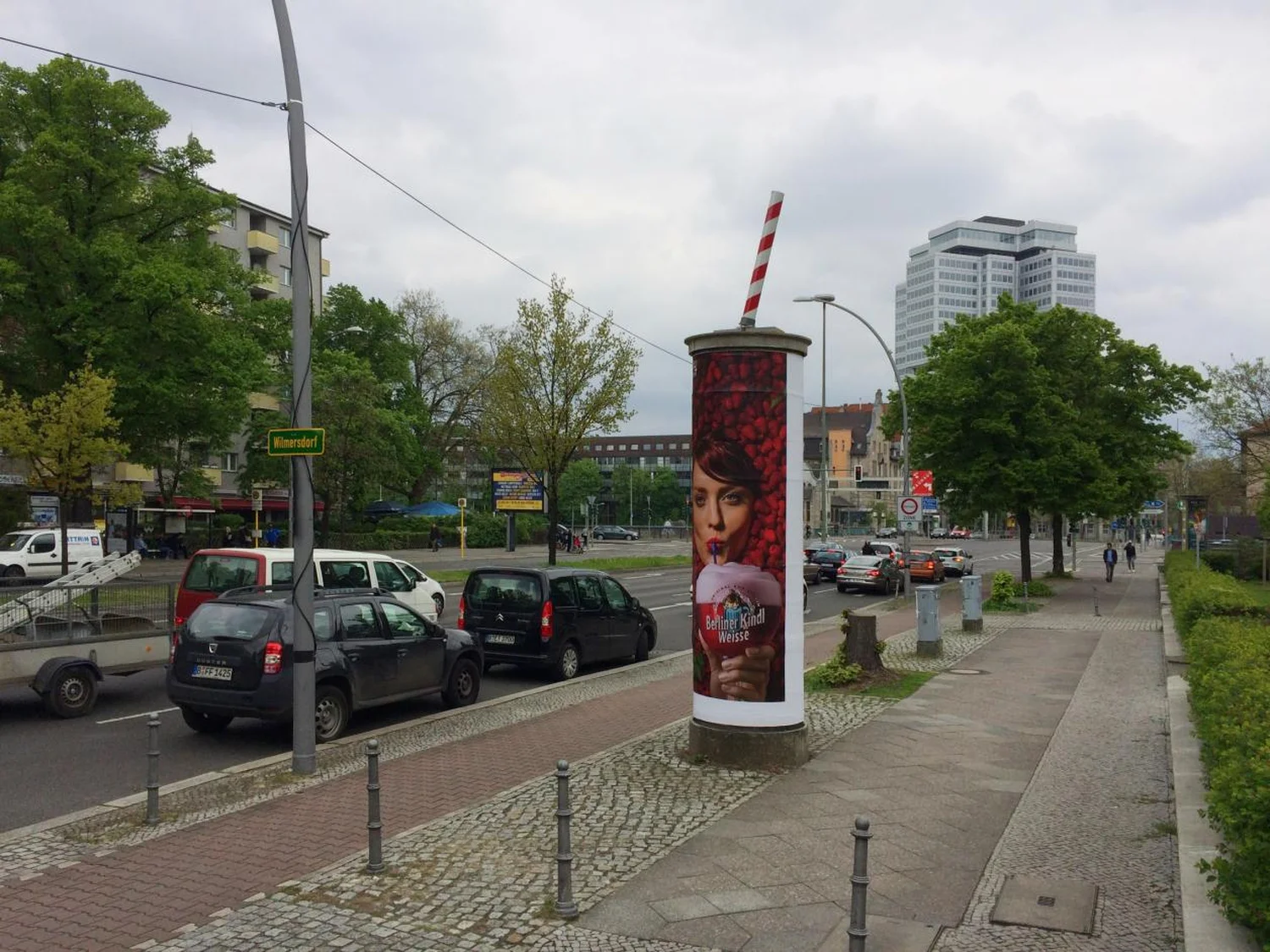 berlin-radeberger-berliner-weisse-uebergosse-strohhlame-1.webp
