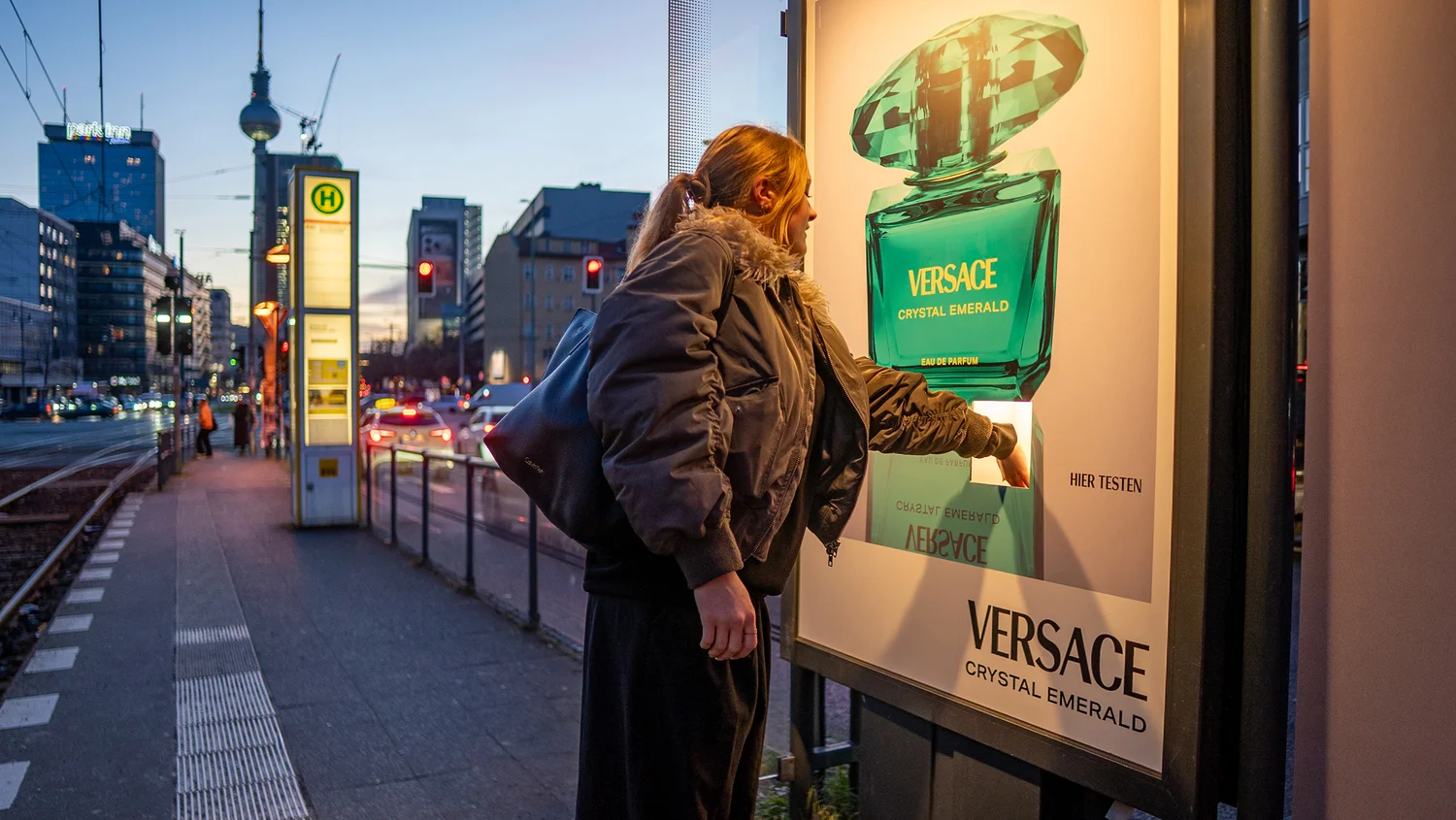 berlin-versace-duftspender-02.webp