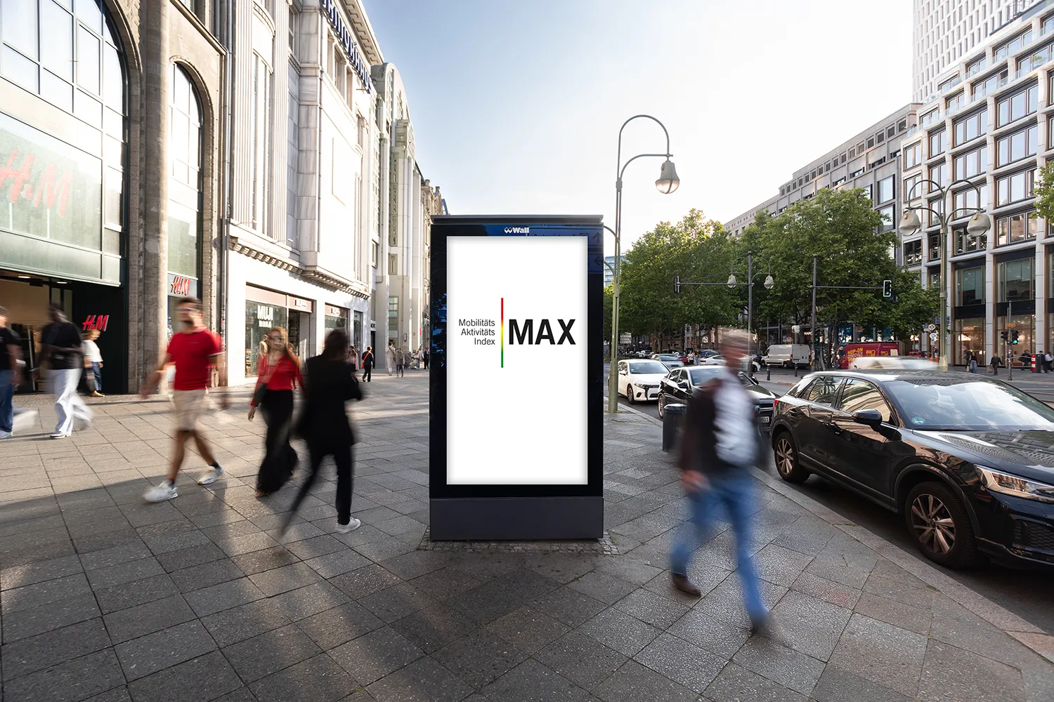 Digital City Light Poster am Kurfürstendamm in Berlin zeigt Logo des Mobilitäts-Aktivitäts-Index von WallDecaux..