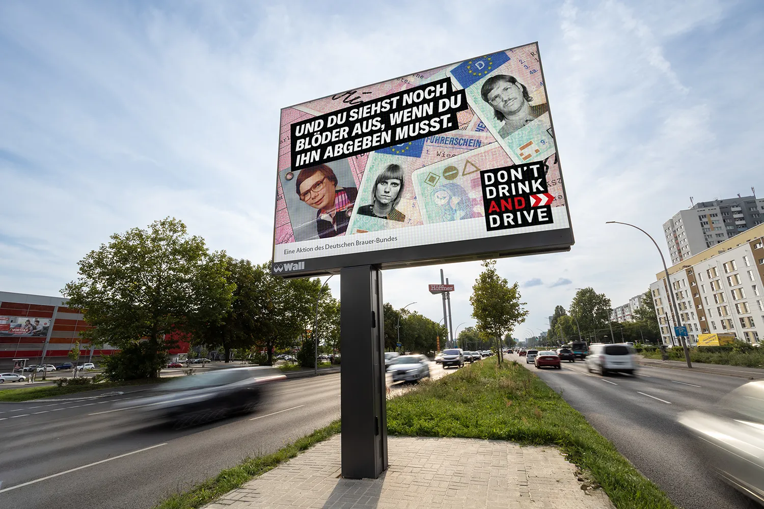 Digital City Light Board zeigt "Don't Drink and Drive"-Kampagne des Deutschen Brauer Bunds.
