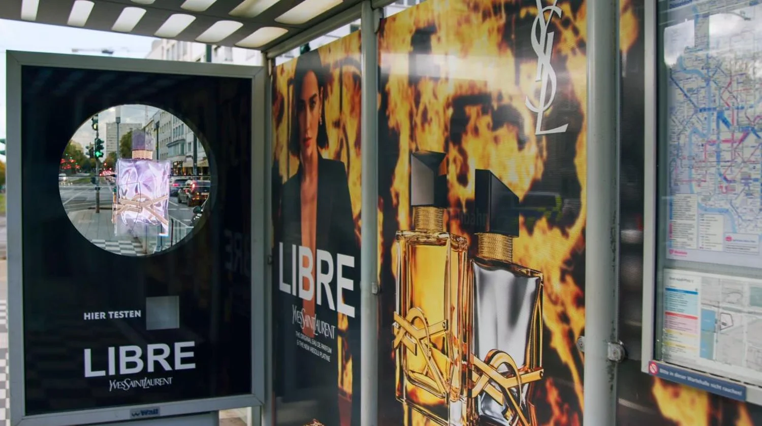 duesseldorf-ysl-holocircle-duftspender-3.webp