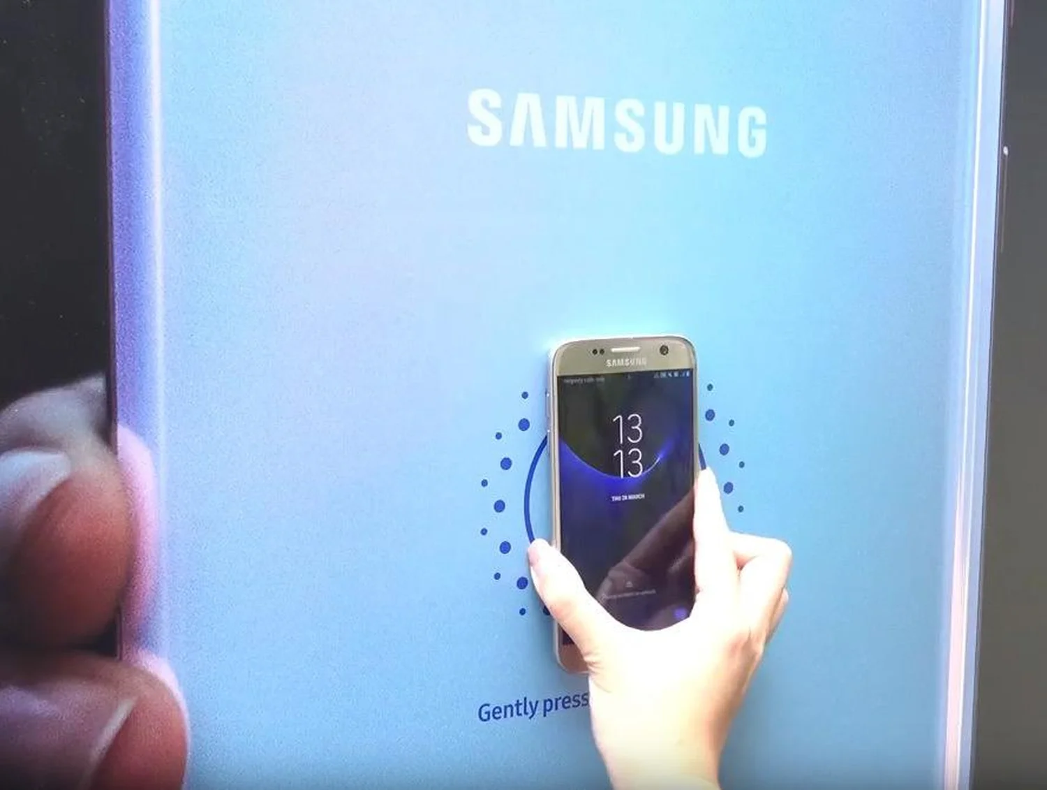 singapur-samsung-ladestation-1.webp